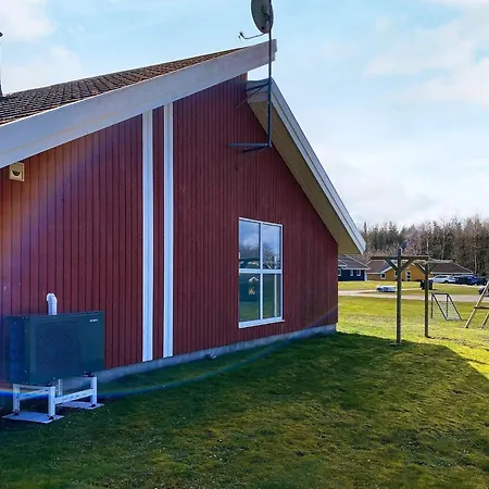 Dom wakacyjny 12 Person In *