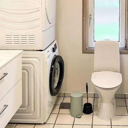 12 Person In Dom wakacyjny