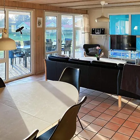 12 Person In Dom wakacyjny *